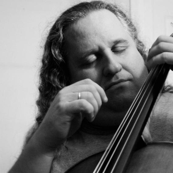 cellist-in-love